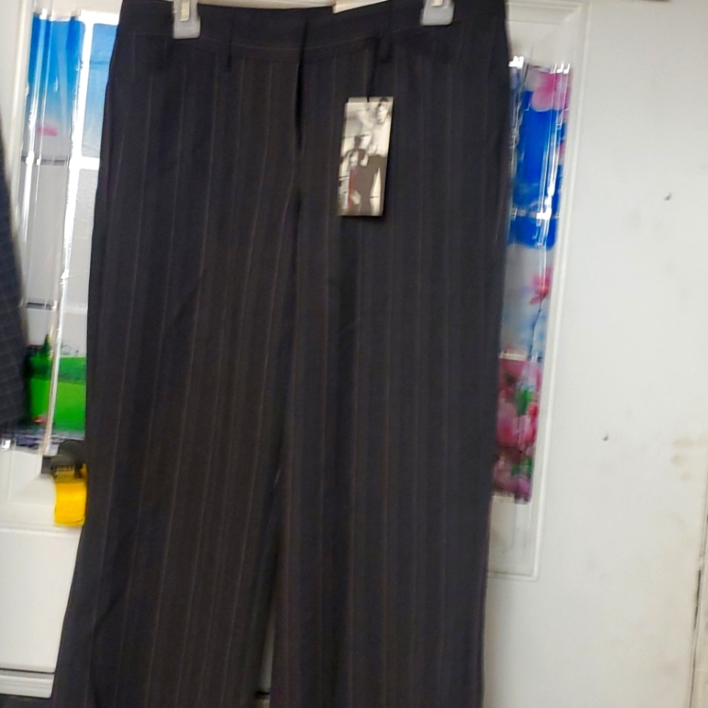 Editor pants size 6